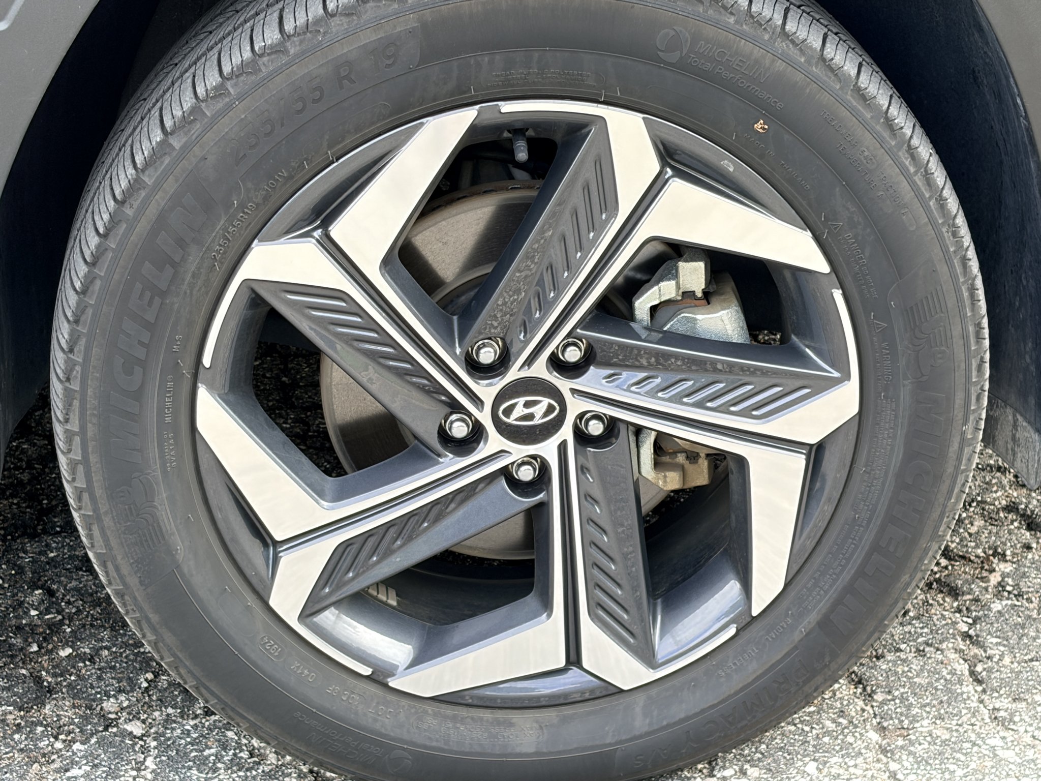 Used 2024 Shimmering Silver Hyundai Limited image 31