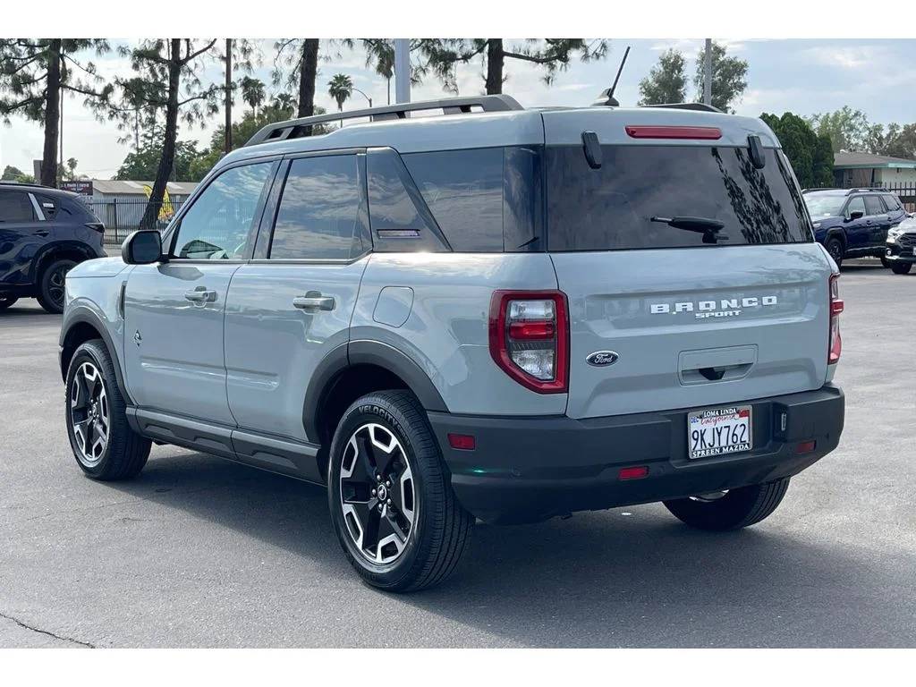 Used 2023 Cactus Gray Ford Outer Banks image 4