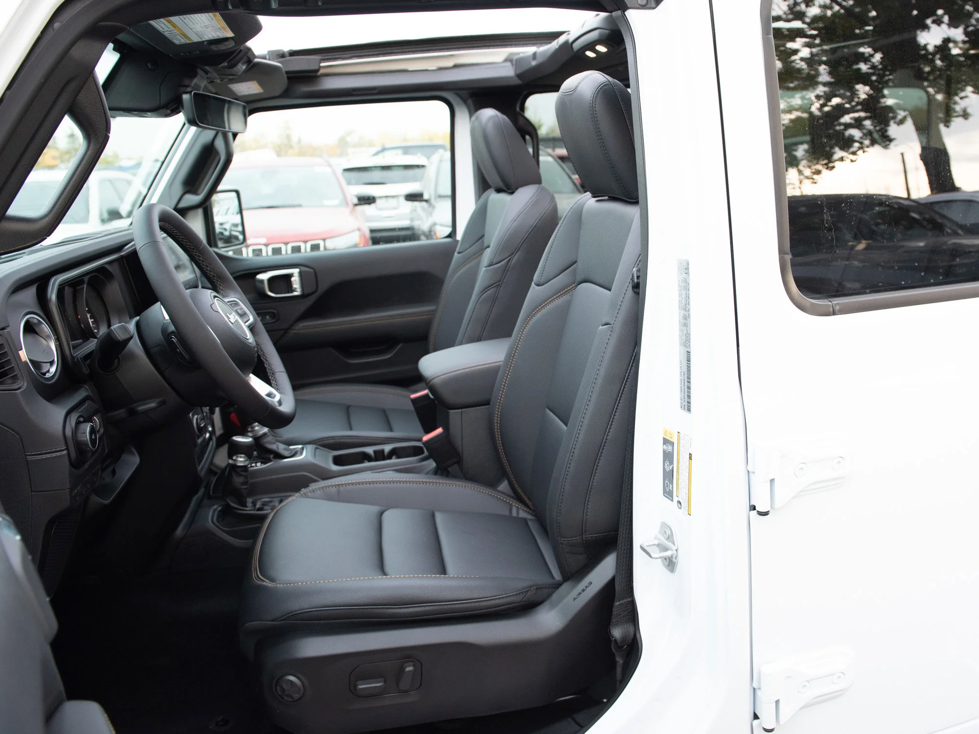 Used 2025 White Jeep Sahara* 4 Door 4x4, 1-Touch Power Top, Safety Group, Heated Leather image 21