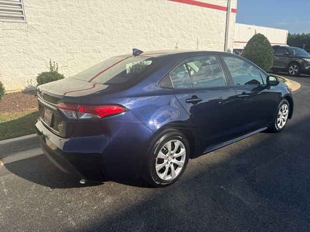 Used 2025  Toyota LE image 8
