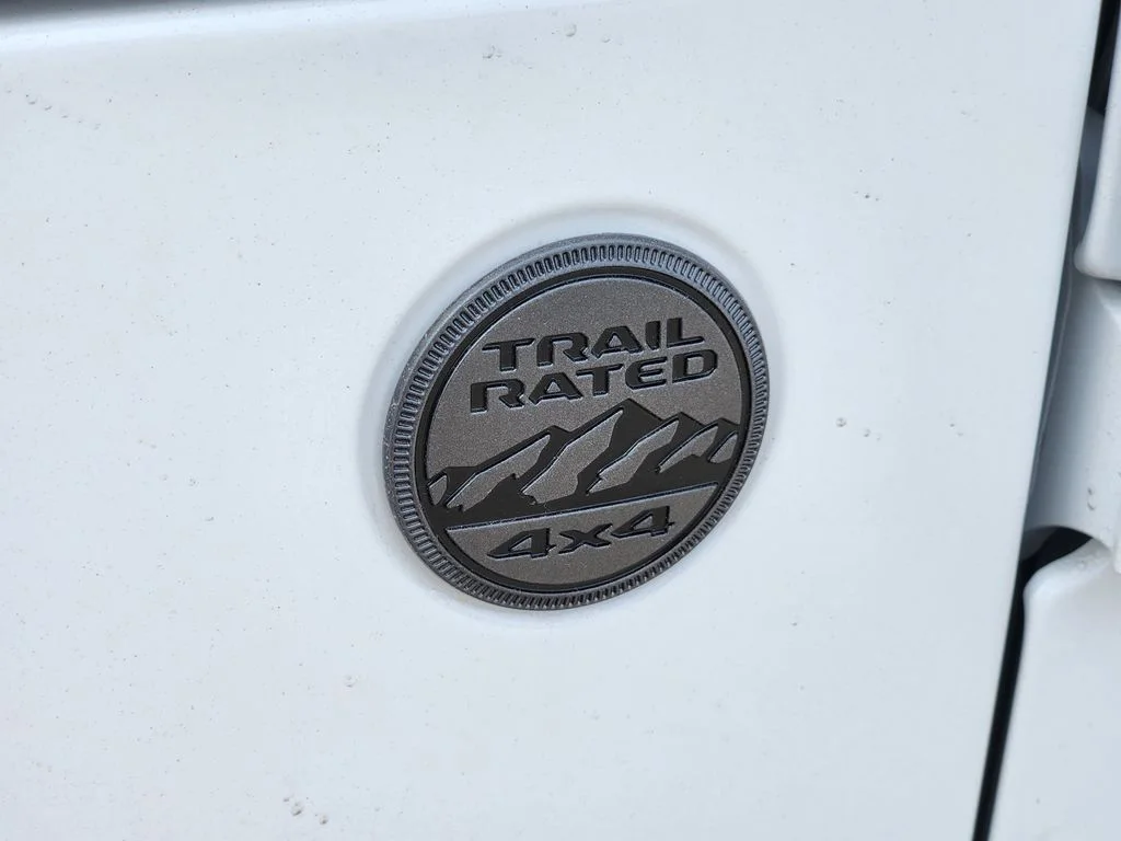 New 2026 Bright White Clear-Coat Exterior Paint Jeep Sport image 8