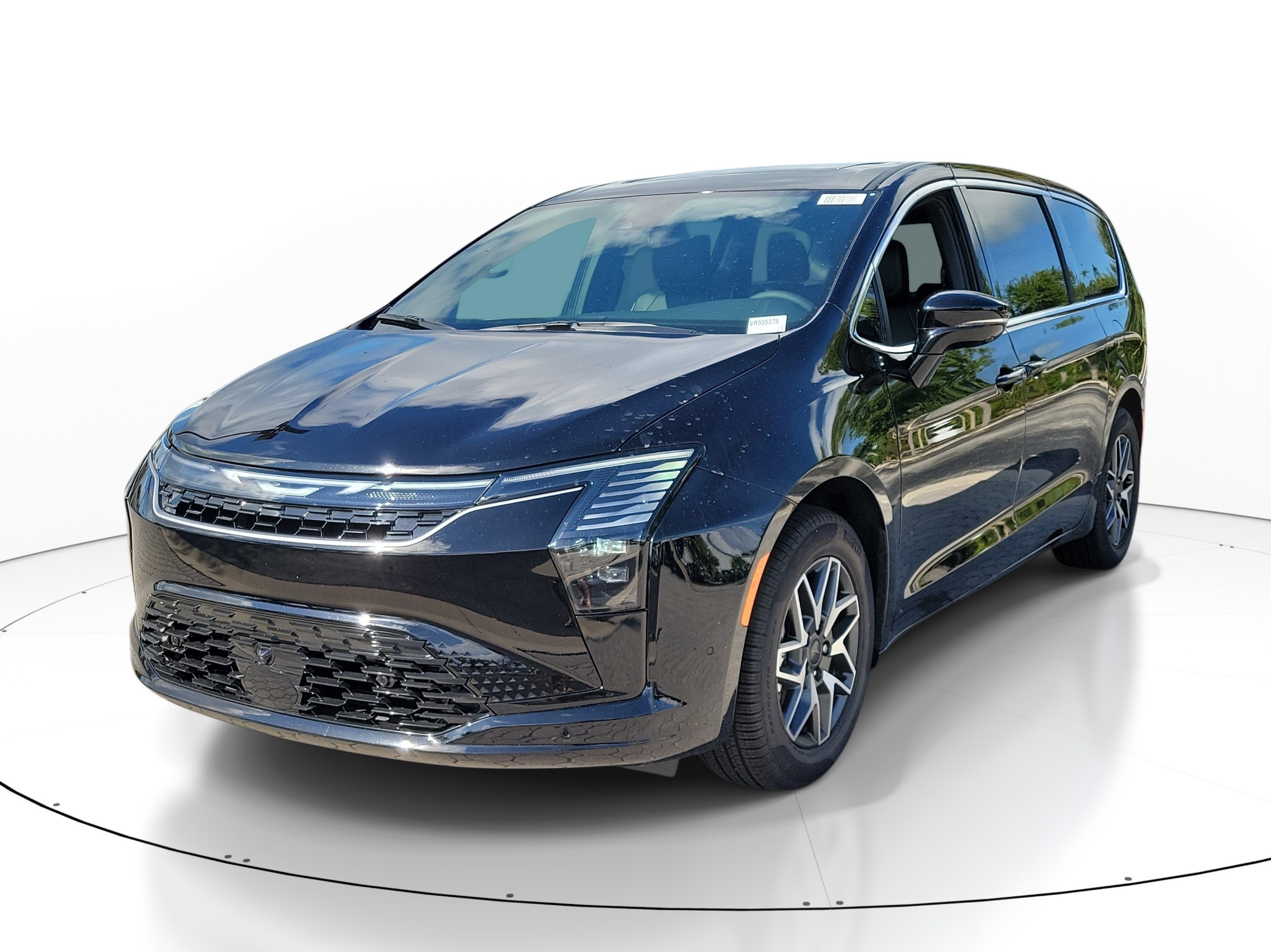 New 2027 Diamond Black Crystal Pearl-Coat Exterior Paint Chrysler Limited image 3