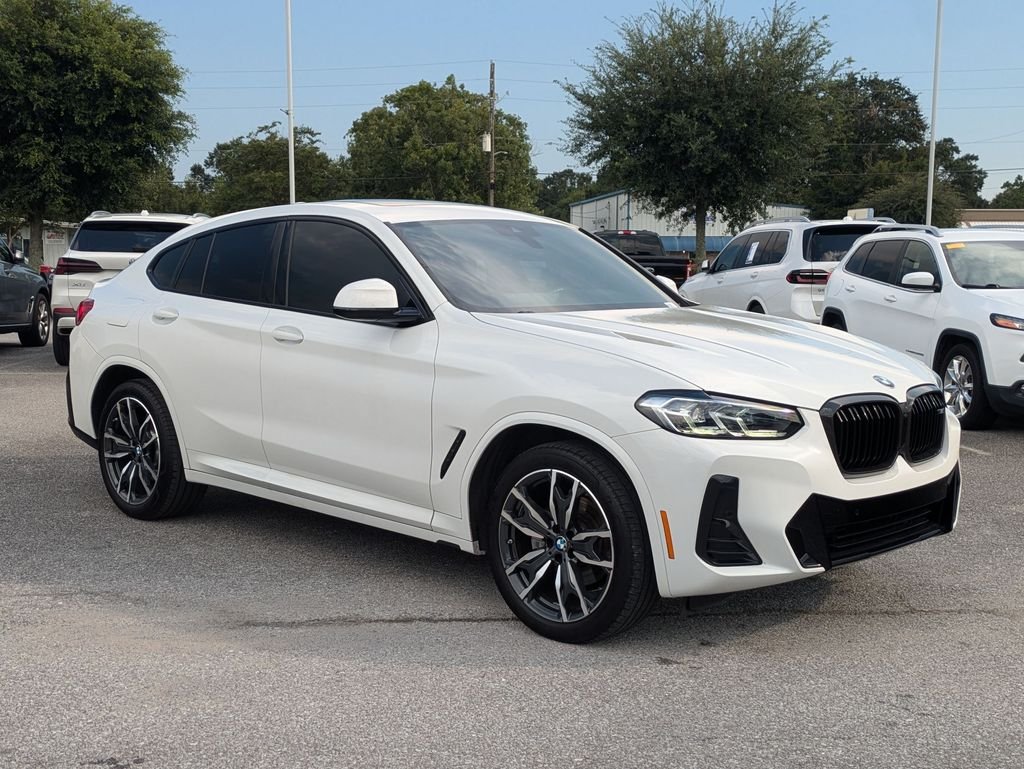 Used 2024 White BMW xDrive30i image 7