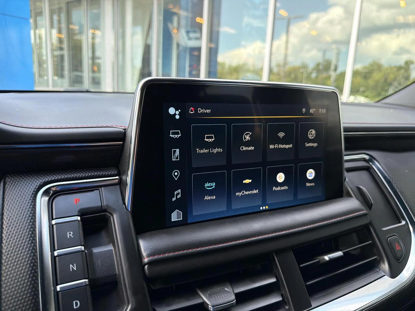 Used 2022 SUMMIT WHITE Chevrolet RST image 28