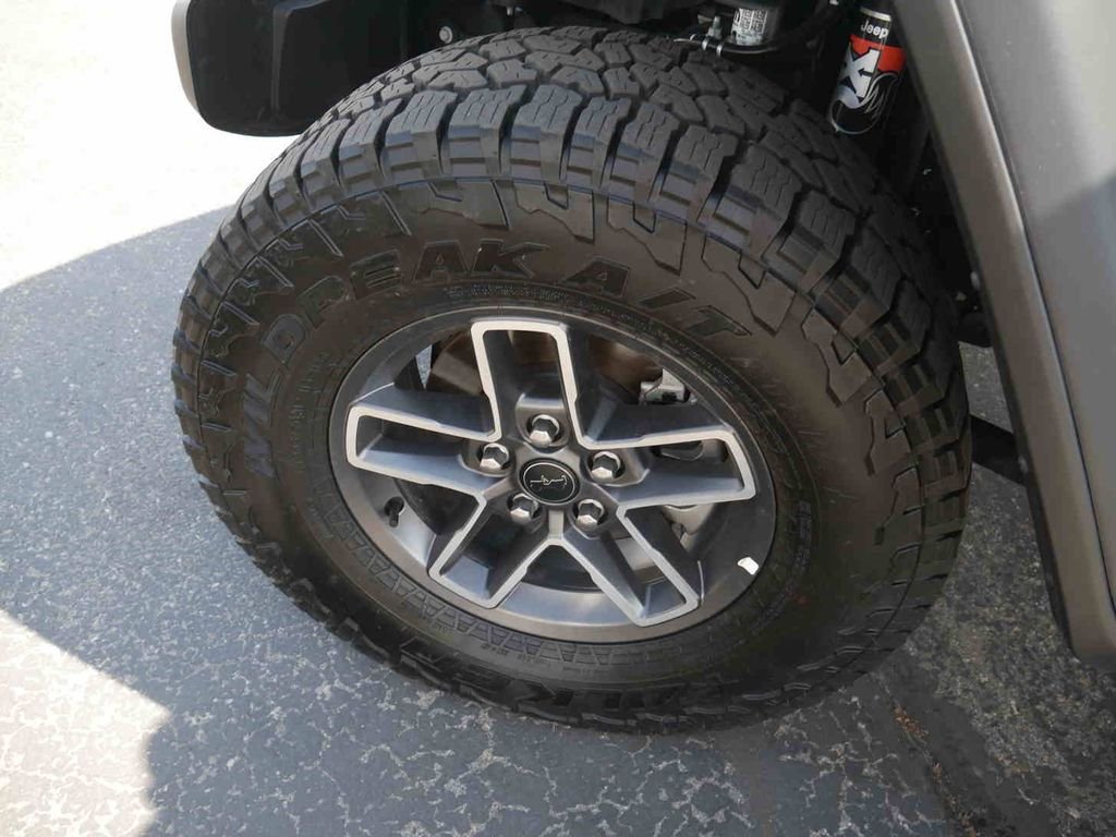 Used 2026 Black Jeep Mojave image 12