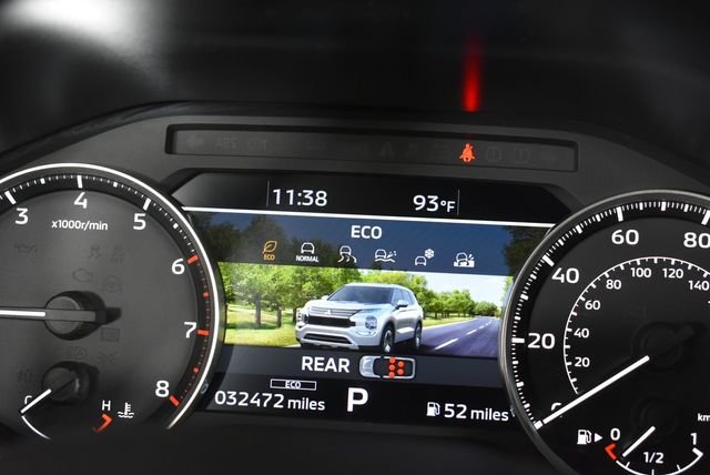 2024 Mitsubishi Outlander SE - Photo 46