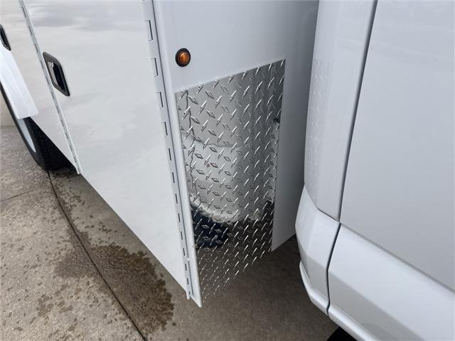 New 2026 Oxford White Ford F-550® XL image 28