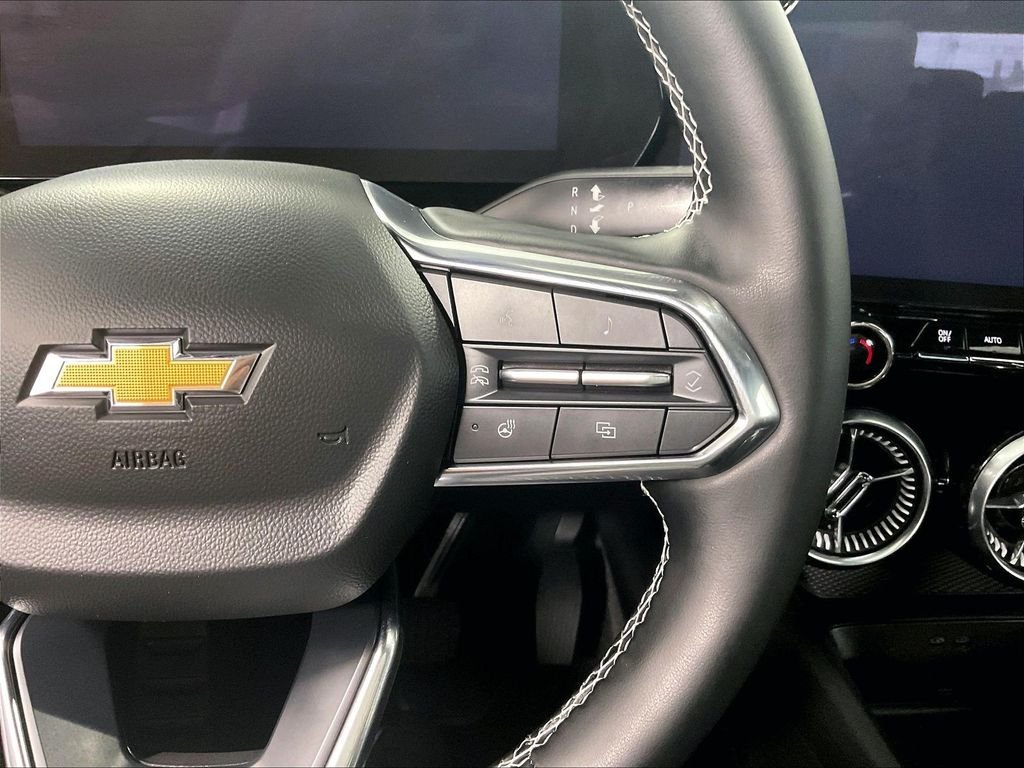 Used 2024 White Chevrolet LT image 23