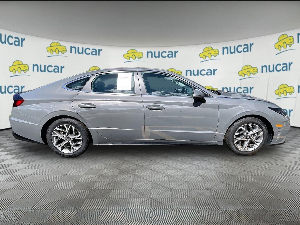 Used 2023 Gray Hyundai SEL image 7