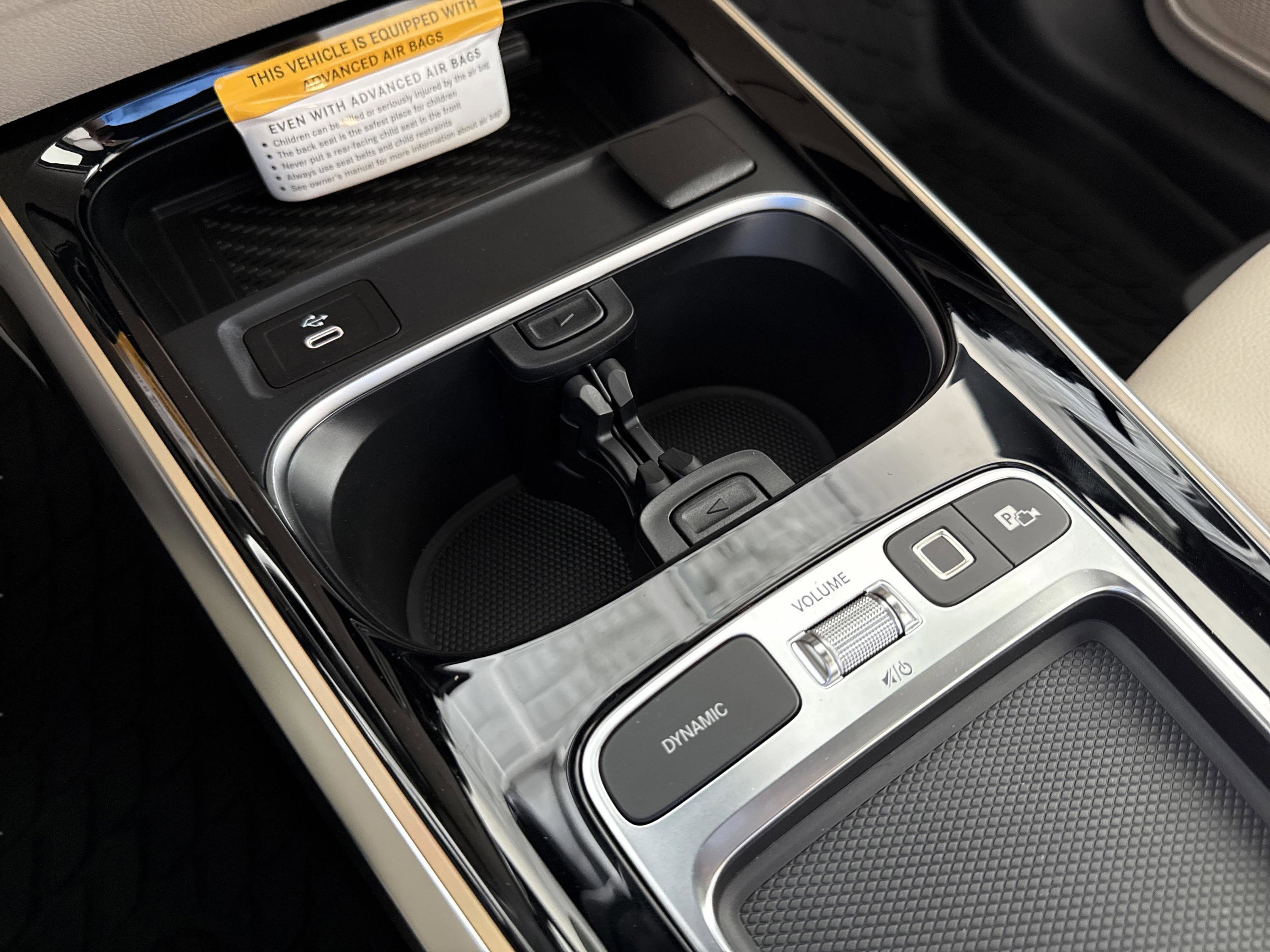 New 2026 Night Black Mercedes-Benz GLB 250 image 45