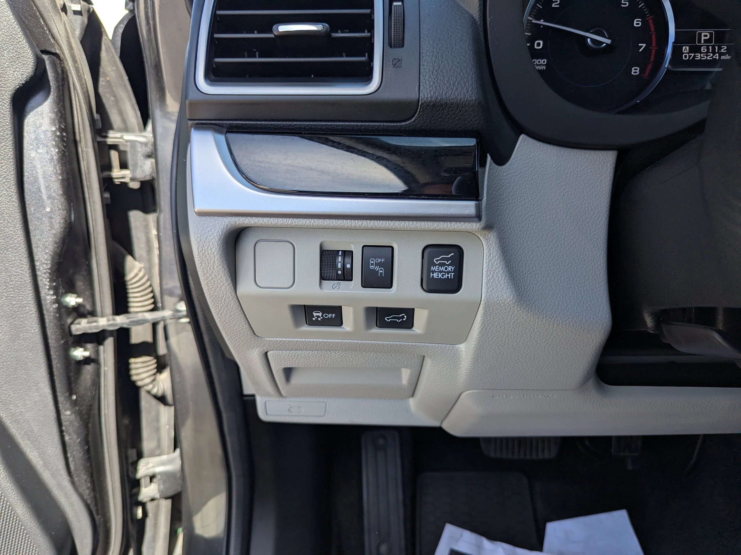 Used 2017 Dark Gray Metallic Subaru Limited image 14