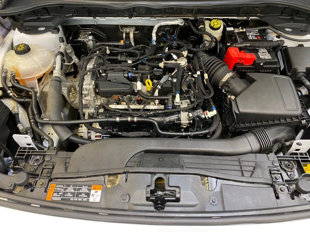 Used 2022 White Ford SEL image 10
