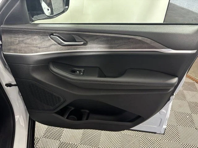 2026 Jeep Grand Cherokee L Limited - Photo 11
