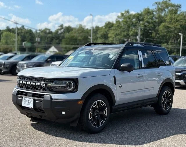 New 2026 White Ford Outer Banks image 9