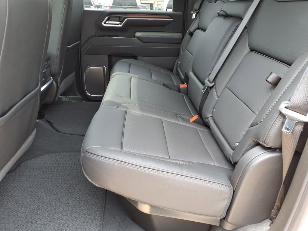 2026 GMC Sierra 3500HD Denali - Photo 13