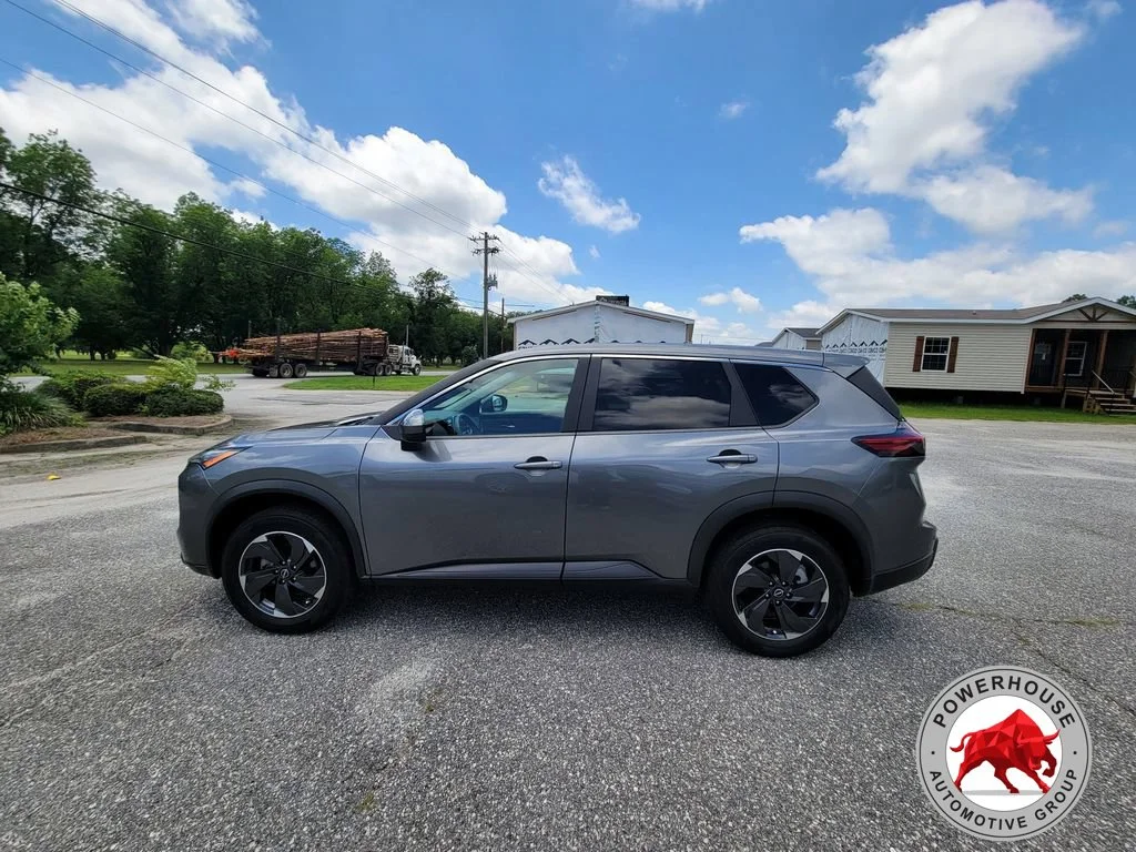 Used 2024 Gray Nissan SV image 2
