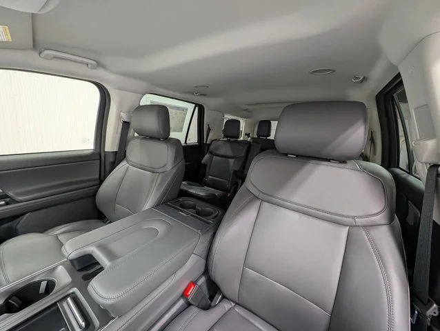 New 2027 Star White Metallic Tri-Coat Ford Active image 43