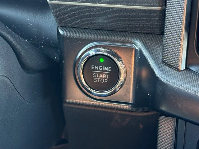 Used 2023 Silver Ford Platinum image 18