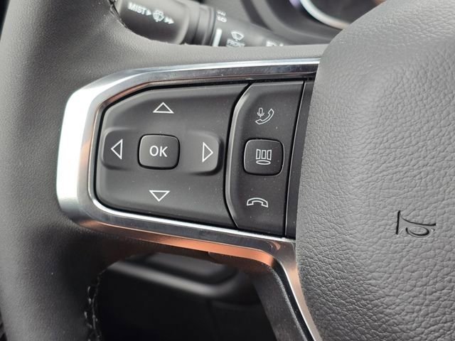 New 2026 Diamond Black Crystal Pearl-Coat Exterior Paint RAM Laramie image 24