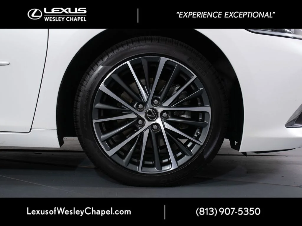 Certified Used 2022 White Lexus 350 image 3