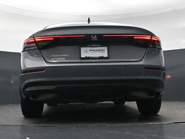 Certified Used 2026 Urban Gray Pearl Honda SE image 30
