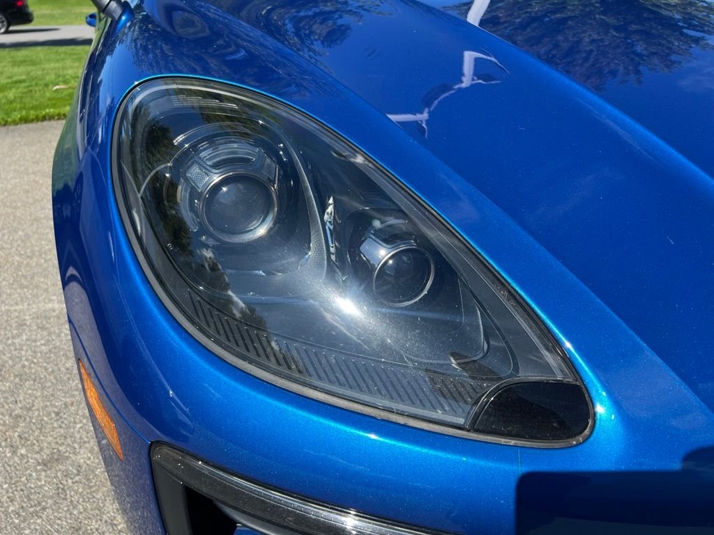 Used 2017  Porsche GTS image 7