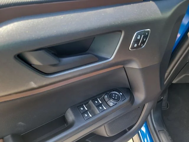 New 2026 Blue Metallic Ford Outer Banks image 17