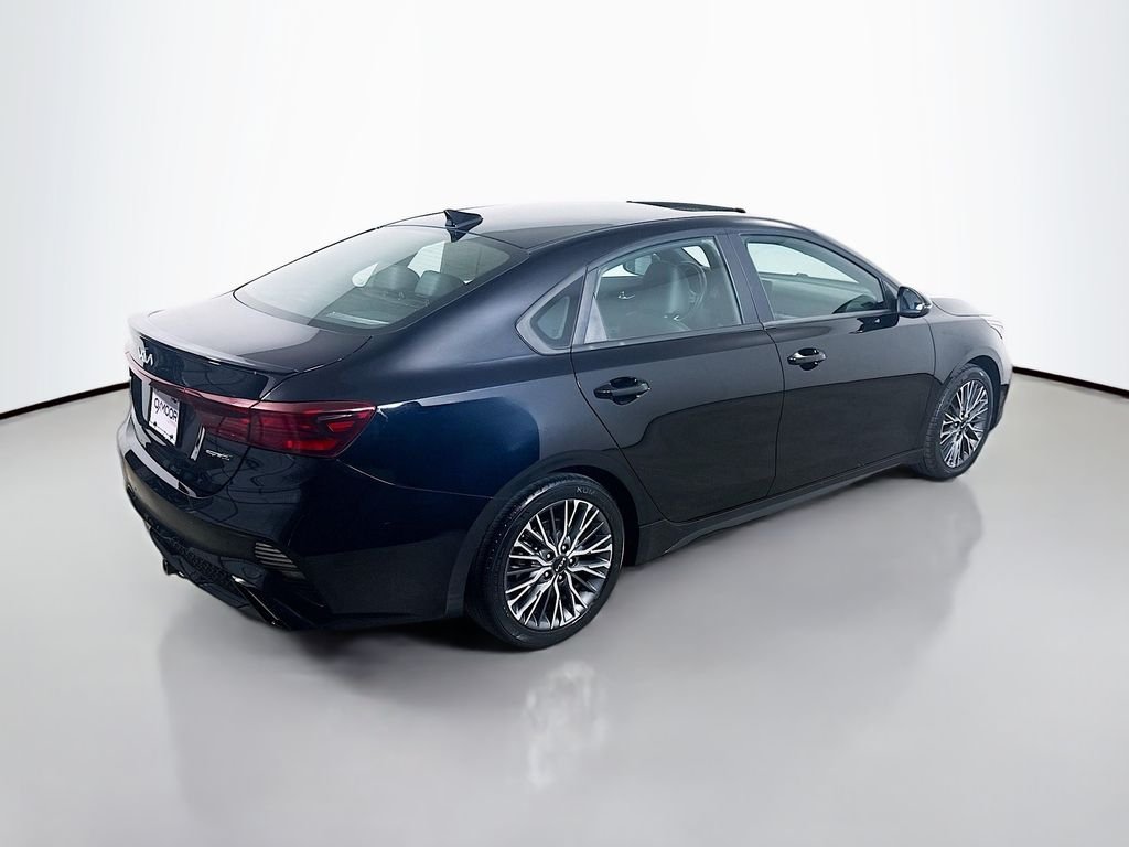 Used 2023 Aurora Black Kia GT-Line image 7