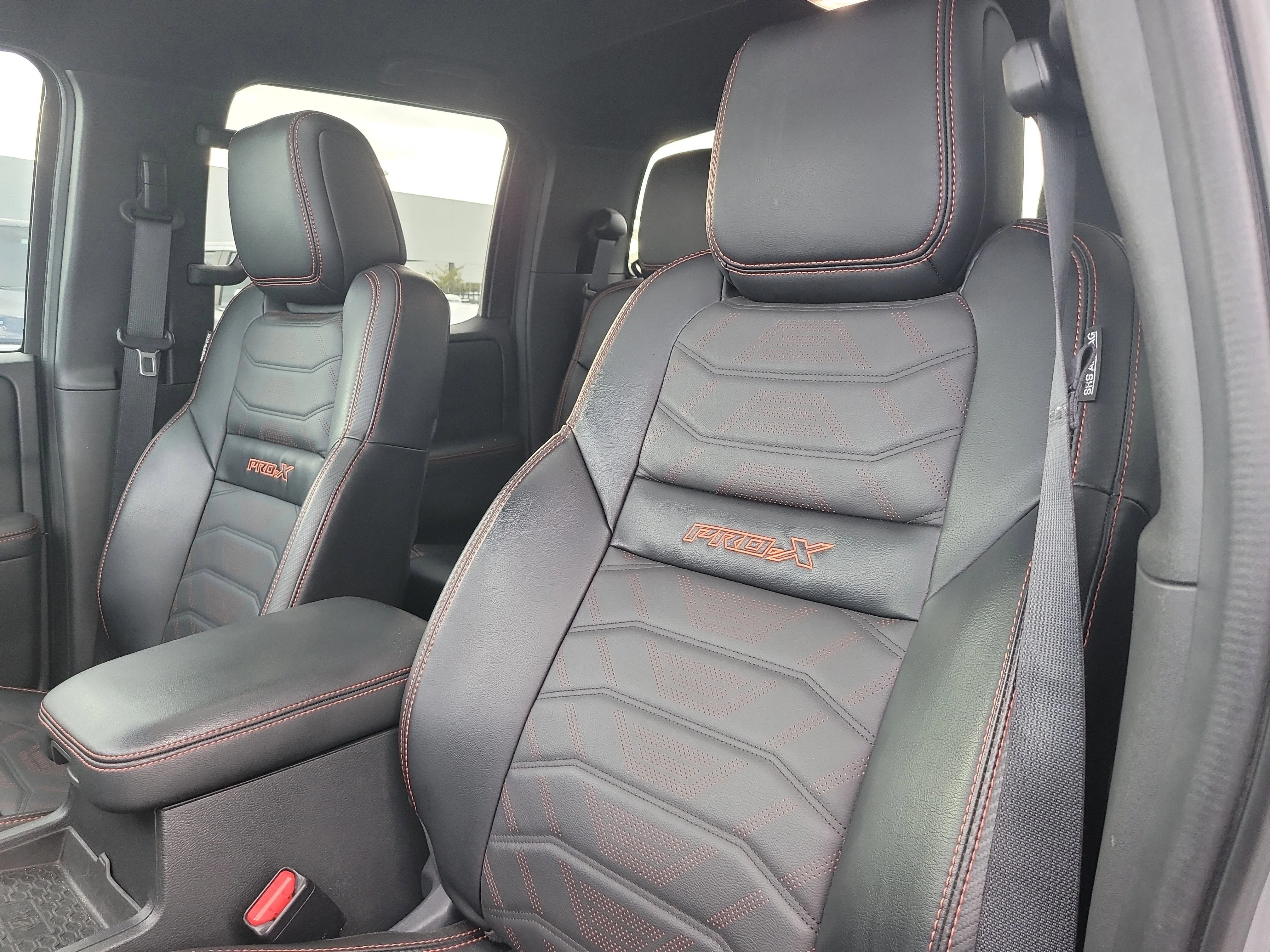Used 2025 Boulder Gray Pearl Nissan PRO-X image 20