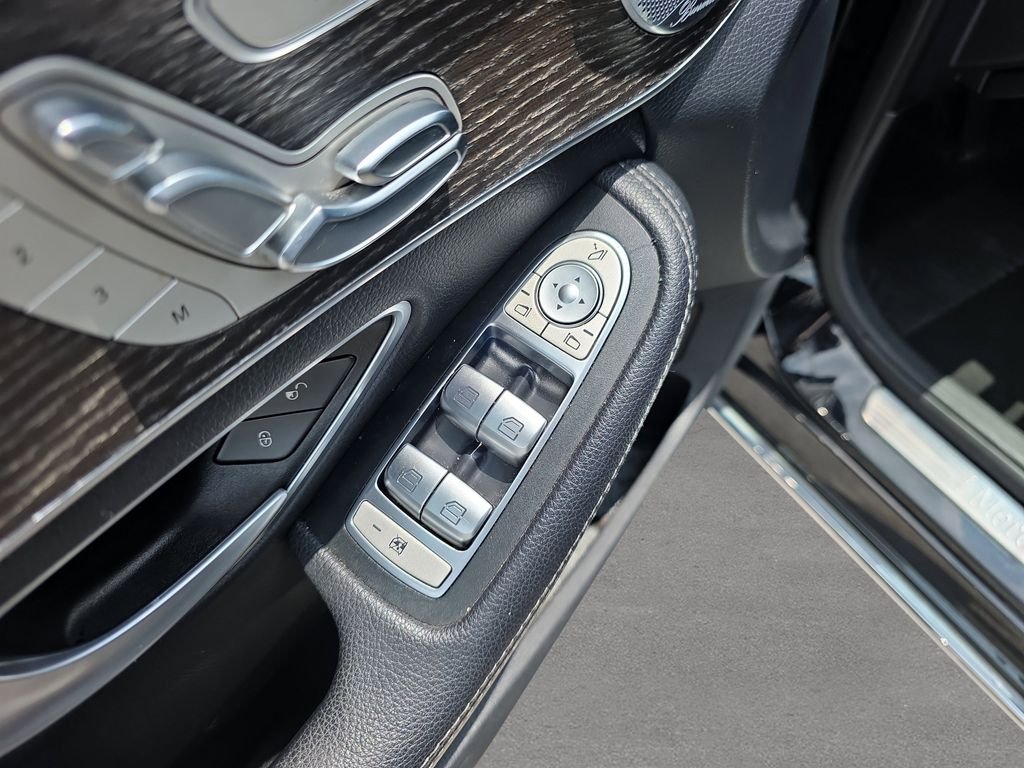 Used 2019 Black Mercedes-Benz C 300 image 16