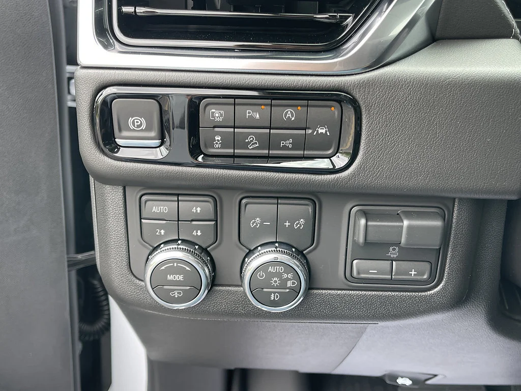 New 2026 Glacier White Tricoat GMC Denali image 33