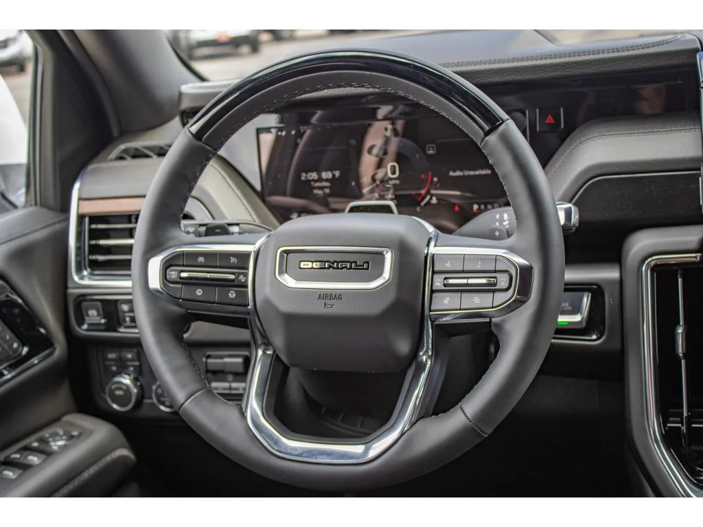 2026 GMC Yukon Denali - Photo 42