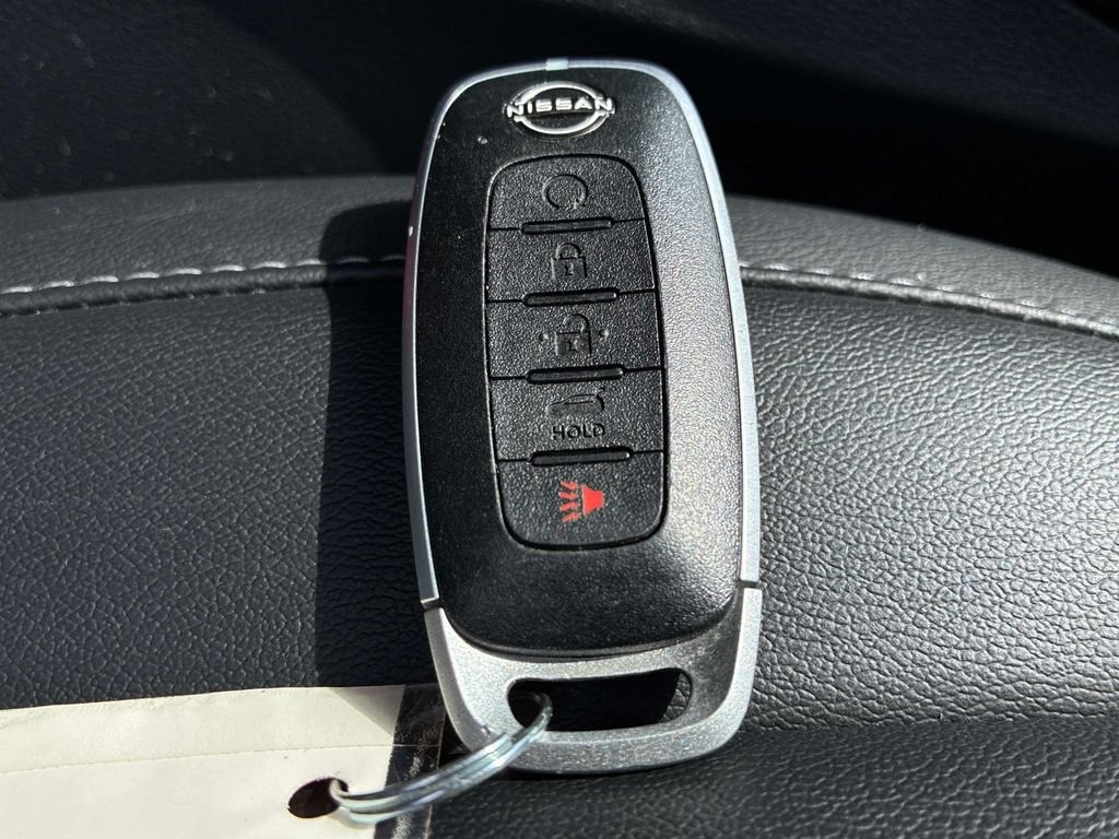 Used 2025 Gray Nissan SV image 10