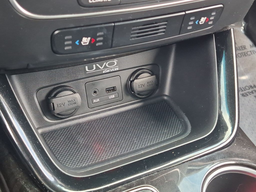Used 2014 White Kia EX image 21