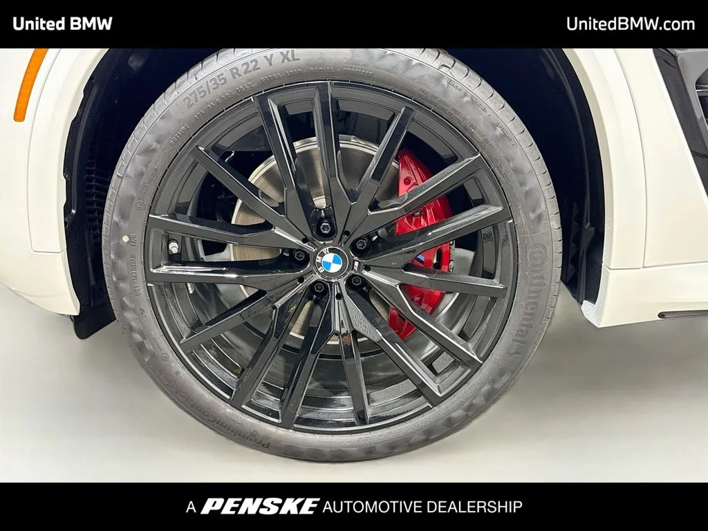 New 2026 Alpine White BMW sDrive40i image 2
