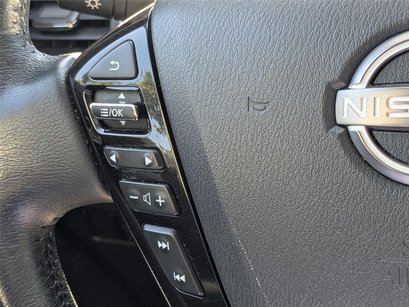Used 2023 Brilliant Silver Metallic Nissan SL image 16