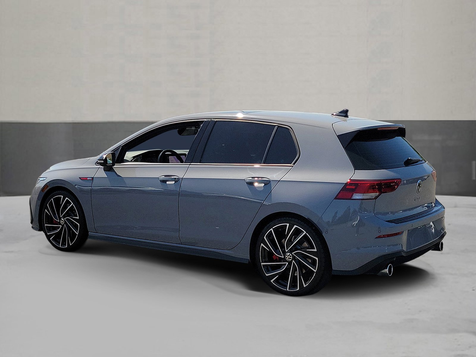 Used 2024 Moonstone Gray Volkswagen Autobahn image 3