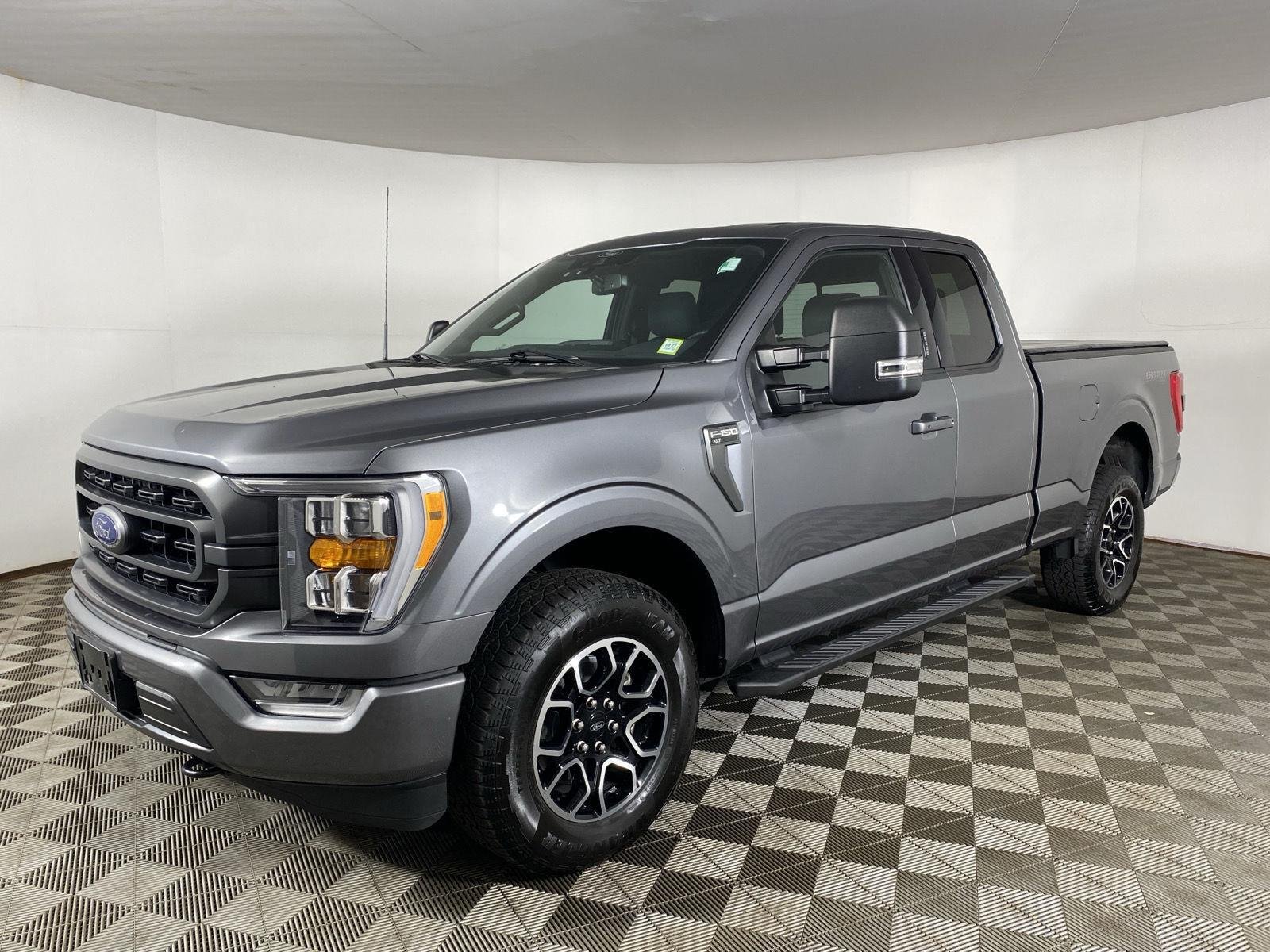 Used 2022 Carbonized Gray Ford XLT image 3