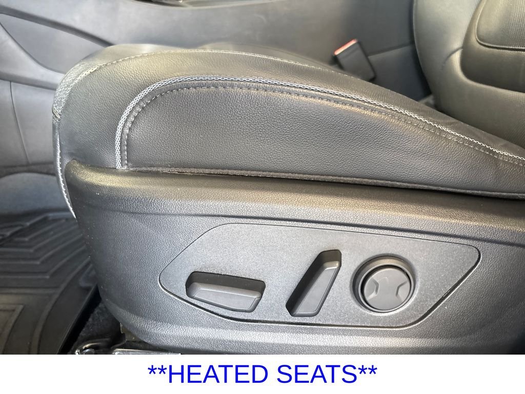 Certified Used 2024 Hampton Gray Hyundai Limited image 30
