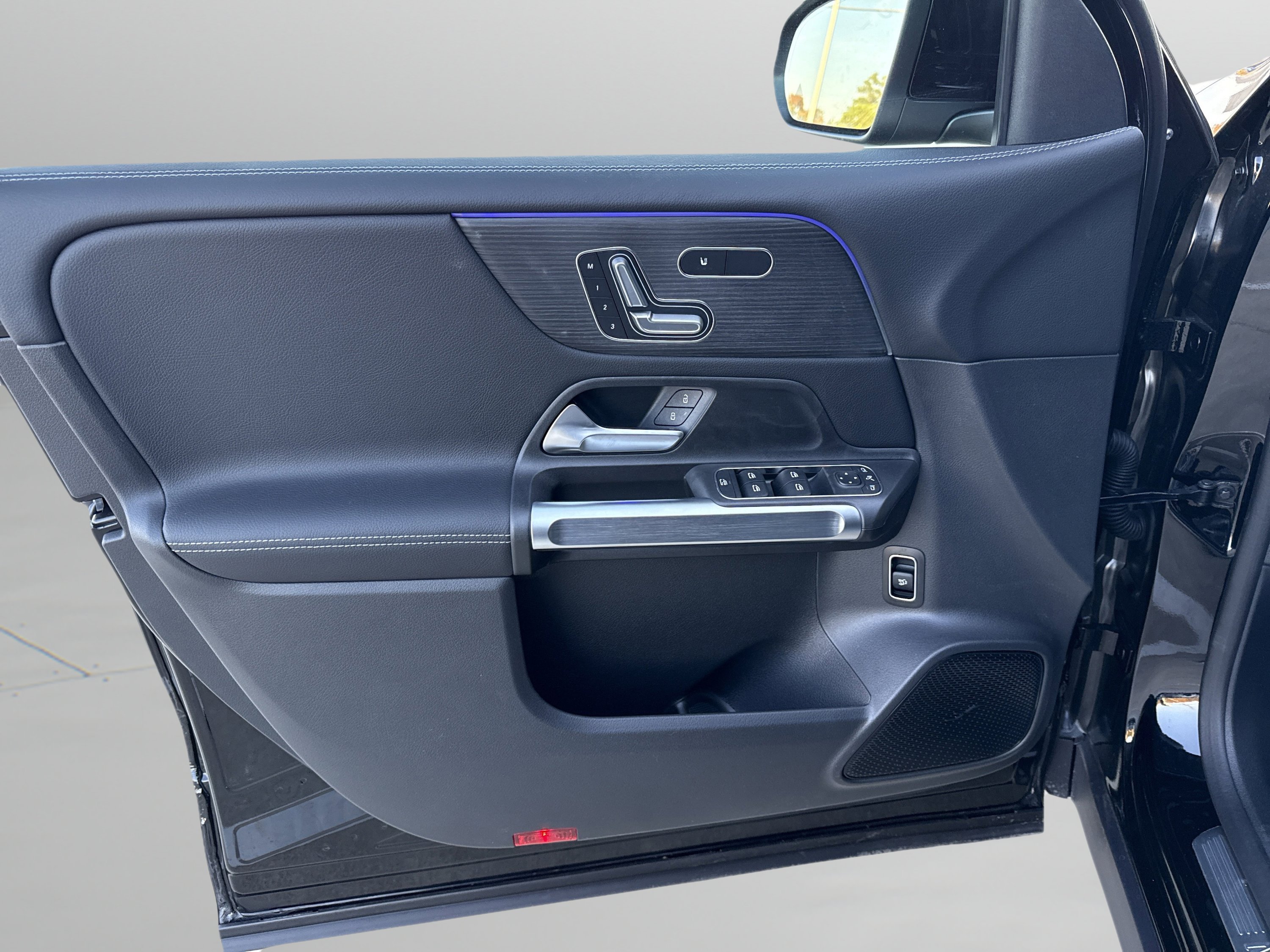 New 2026 Night Black Mercedes-Benz GLB 250 image 17