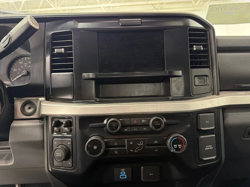 Used 2025 White Ford XLT image 21