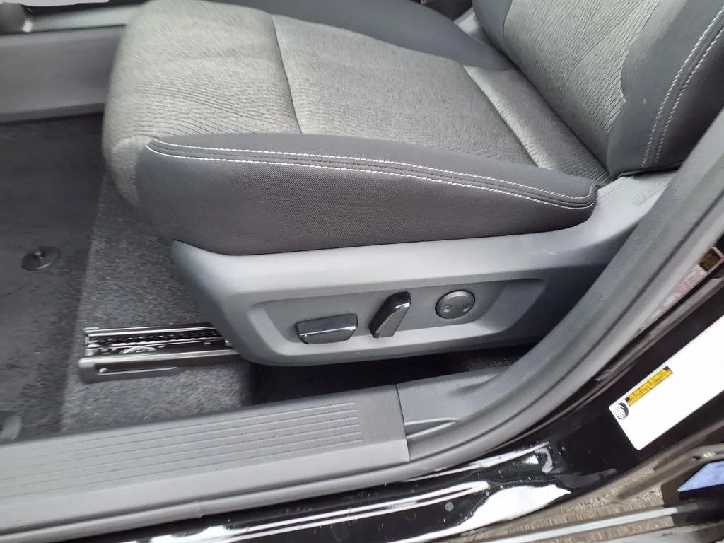 2026 Nissan Rogue SV - Photo 21