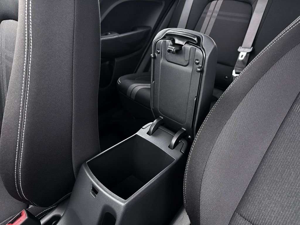 New 2026 Silver Hyundai SEL image 18