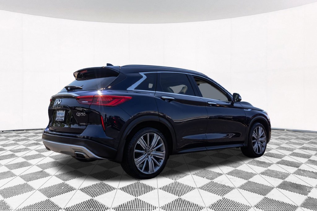 Used 2021 Blue INFINITI Sensory image 10