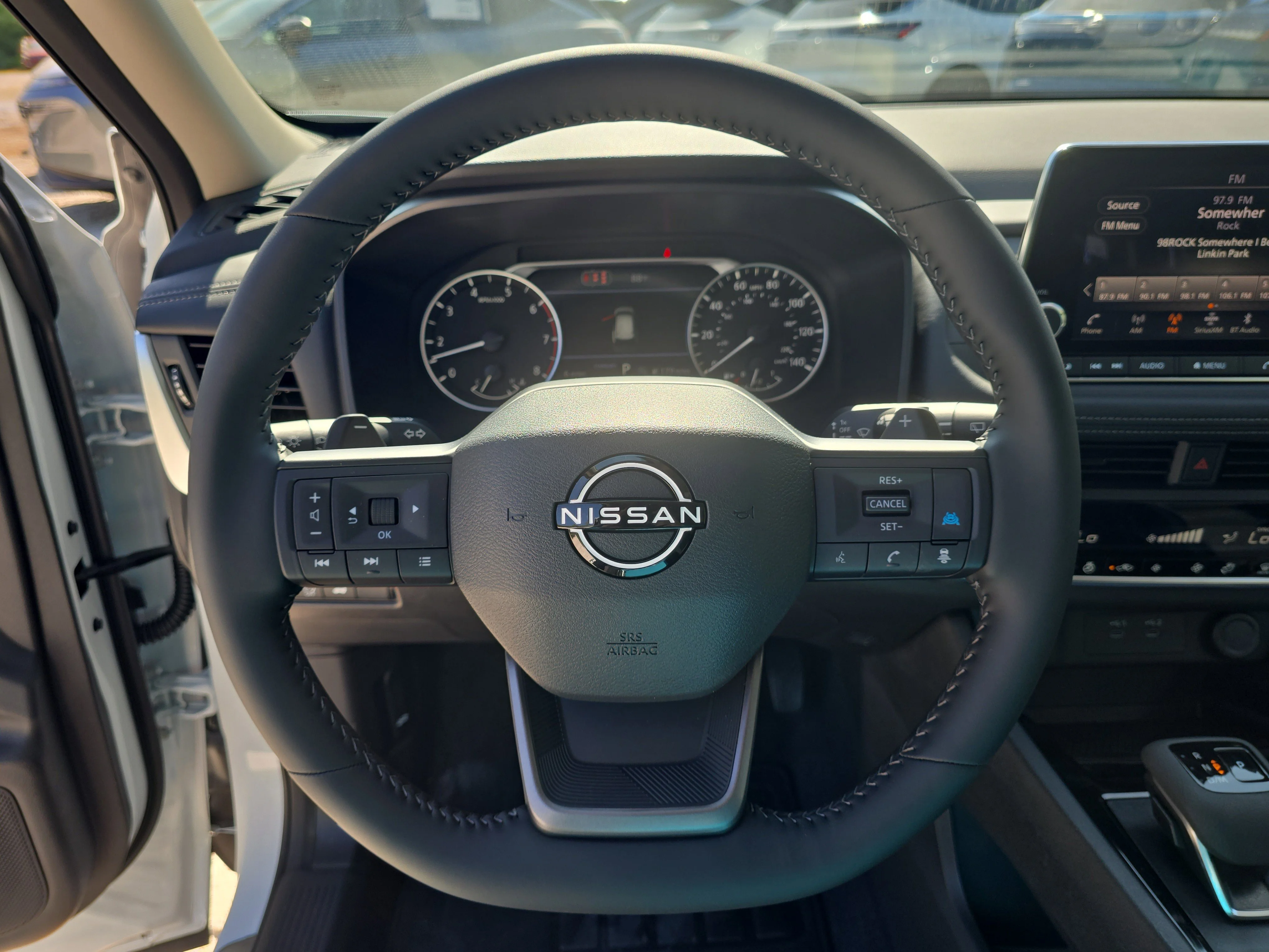 New 2026 Everest White Pearl TriCoat Nissan Dark Armor™ image 31