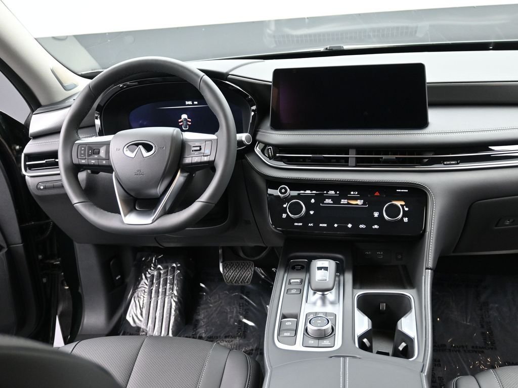 New 2026 Green INFINITI LUXE image 12