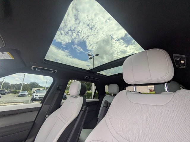 Used 2024 Gray Land Rover Dynamic SE image 20