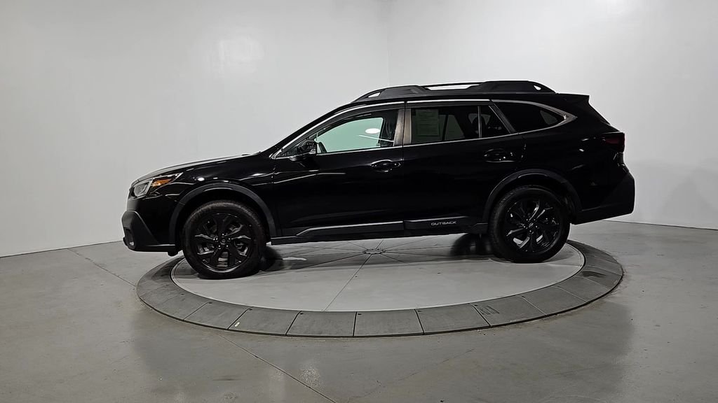 Used 2022 Crystal Black Silica Subaru Onyx Edition XT image 2