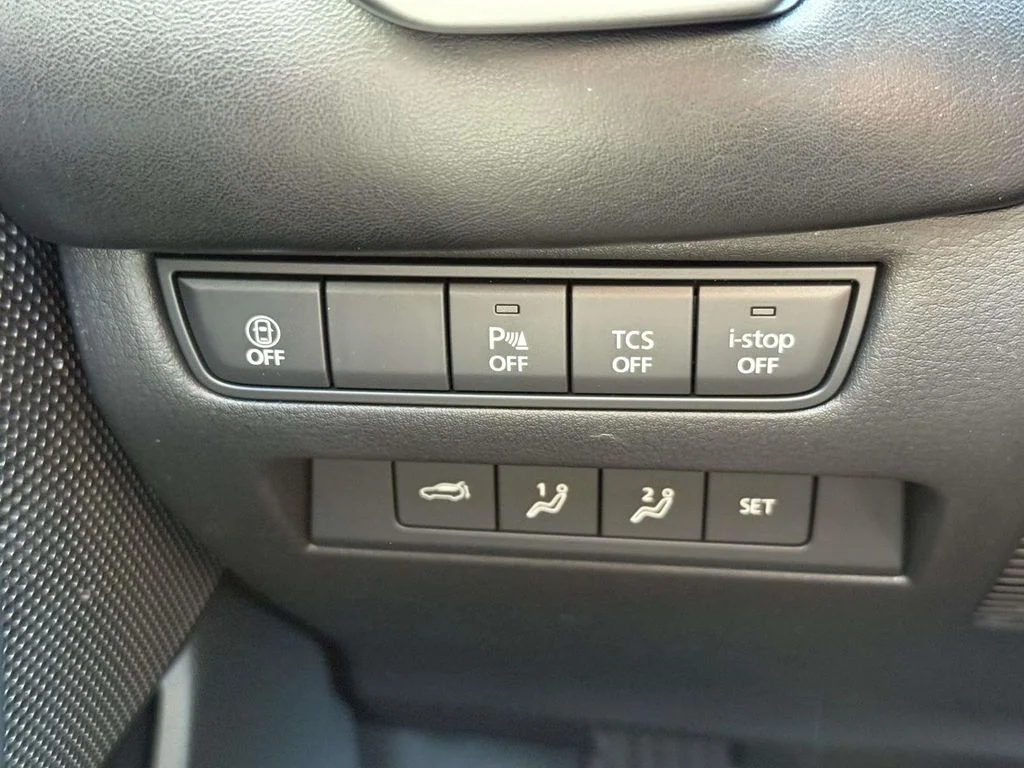 New 2026 Sand Metallic Mazda 2.5 Turbo Meridian Edition image 27