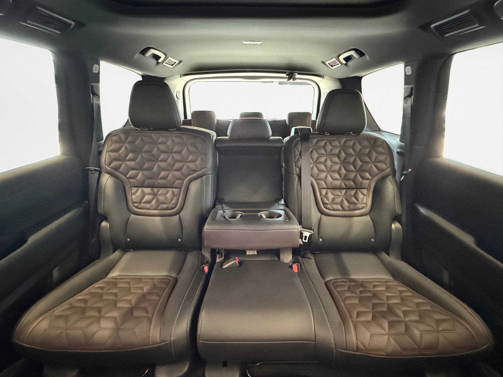New 2026 Gun Metallic Nissan Platinum Reserve image 25